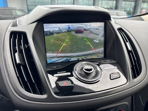Used 2017 Ford Escape Titanium FWD image 8