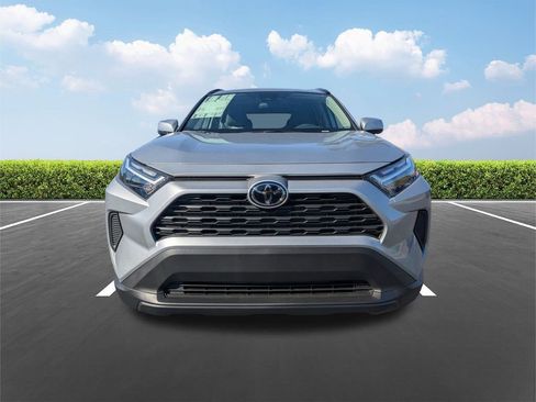 New 2025 Toyota RAV4 XLE w/ Convenience Package image 9