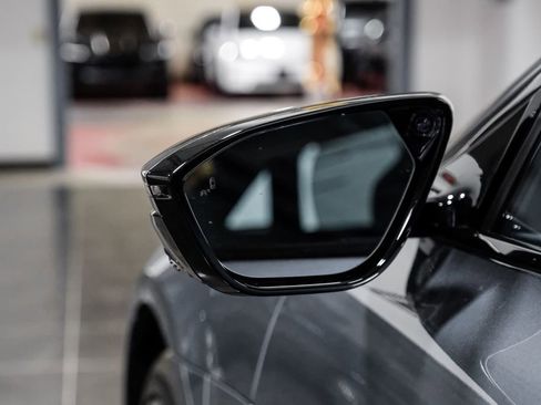 Used 2024 Lucid Air Touring image 44