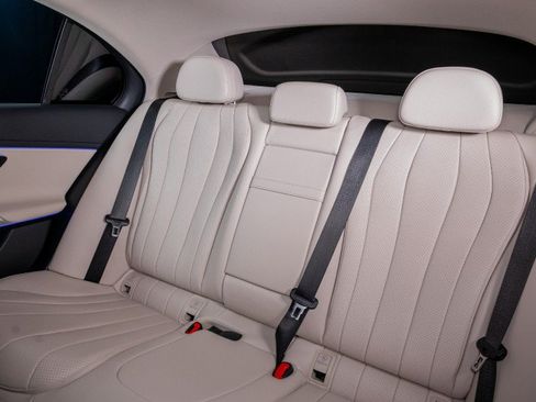 New 2026 Mercedes-Benz E 350 4MATIC Sedan image 27