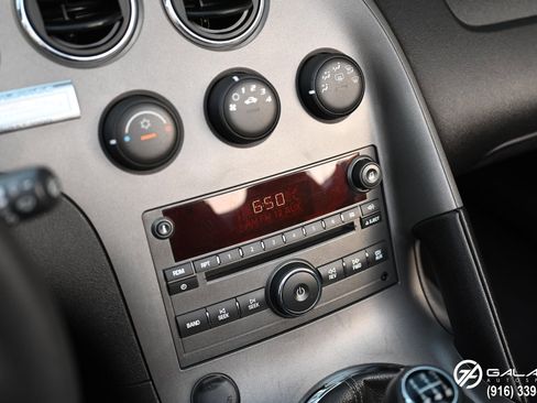 Used 2006 Pontiac Solstice Convertible w/ Power Package image 33