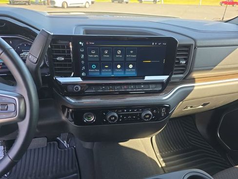 Certified 2023 Chevrolet Silverado 1500 LT AWD/4WD image 19
