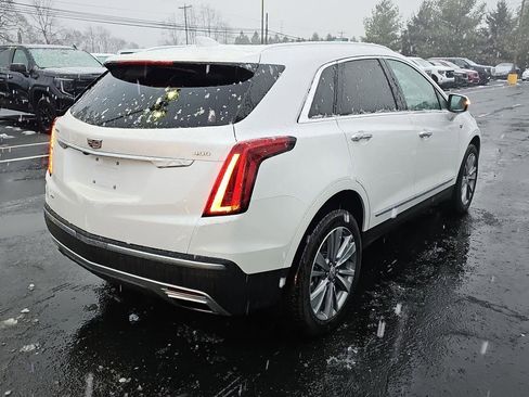 Used 2025 Cadillac XT5 Premium Luxury image 2
