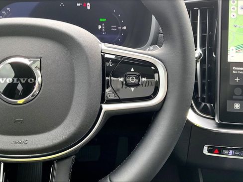 New 2026 Volvo XC90 T8 Plus AWD/4WD image 25