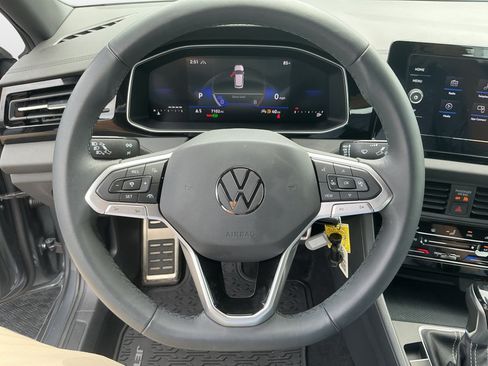 Used 2026 Volkswagen Jetta Sport FWD image 13