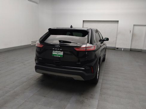 Used 2023 Ford Edge SEL image 7
