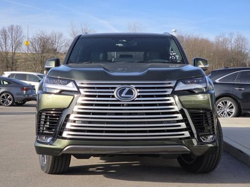 New 2025 Lexus LX 600 4WD w/ Premium Package image 3