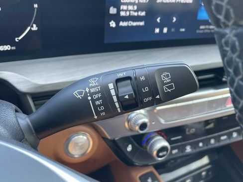 Certified 2025 Kia Telluride SX X-Line AWD/4WD image 40