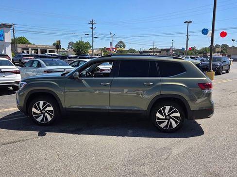 Used 2026 Volkswagen Atlas SE FWD image 4