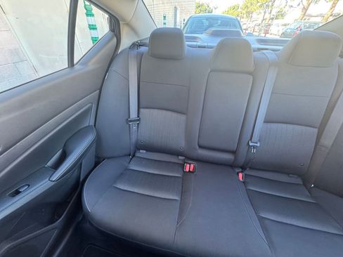 Used 2025 Nissan Altima 2.5 SV image 39