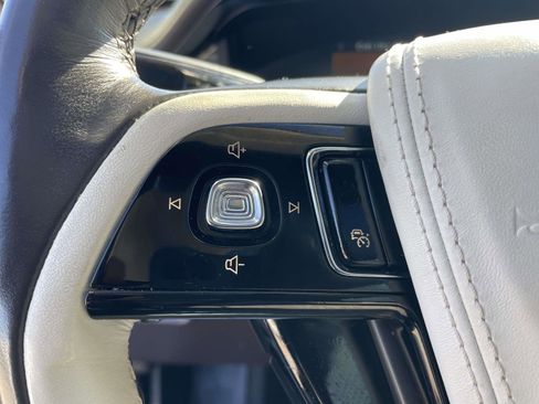 Used 2023 Lincoln Aviator Black Label w/ Dynamic Handling Package image 17