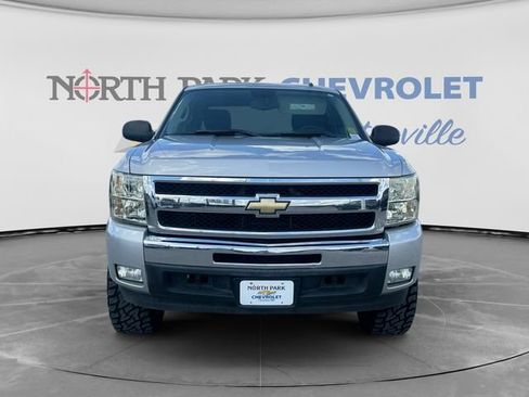 Used 2010 Chevrolet Silverado 1500 LT w/ Power Pack Plus RWD image 2