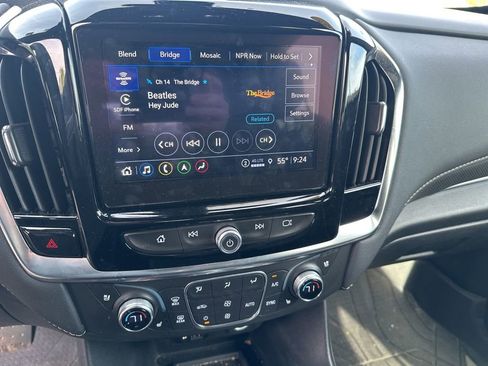 Used 2023 Chevrolet Traverse Premier w/ Redline Edition AWD/4WD image 9