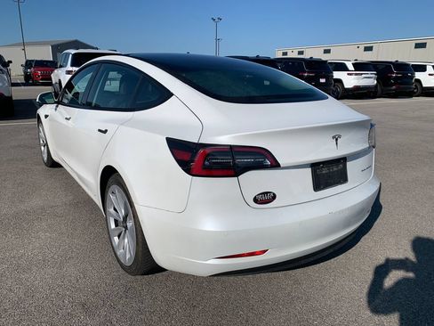 Used 2022 Tesla Model 3 Long Range AWD/4WD image 5