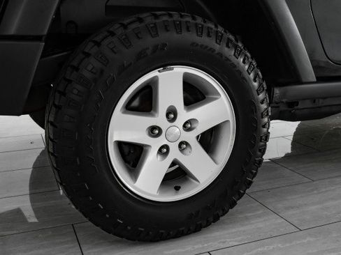 Used 2012 Jeep Wrangler Rubicon image 39