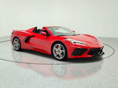 Used 2022 Chevrolet Corvette Stingray Preferred Conv w/ Z51 Performance Package RWD image 3