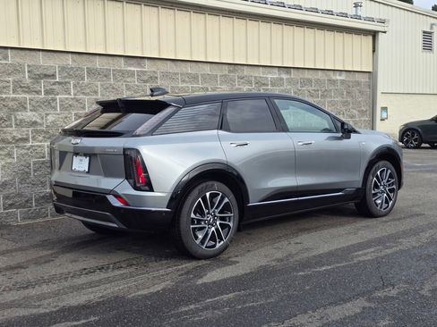 New 2026 Cadillac Optiq Sport 1 image 8