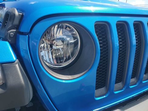Used 2021 Jeep Wrangler Unlimited Rubicon AWD/4WD image 12