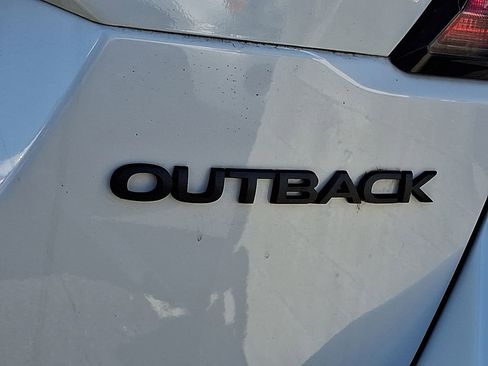 Used 2025 Subaru Outback Onyx Edition AWD/4WD image 10