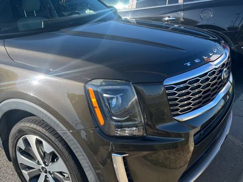 Used 2020 Kia Telluride EX w/ EX Premium Package AWD/4WD image 7