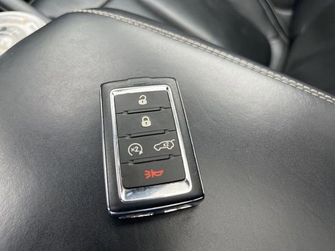 Used 2022 Jeep Grand Cherokee Overland image 59