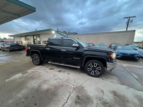Used 2017 GMC Sierra 1500 SLE w/ SLE Value Package AWD/4WD image 23