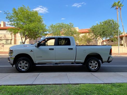 Used 2025 RAM 2500 Big Horn AWD/4WD image 16