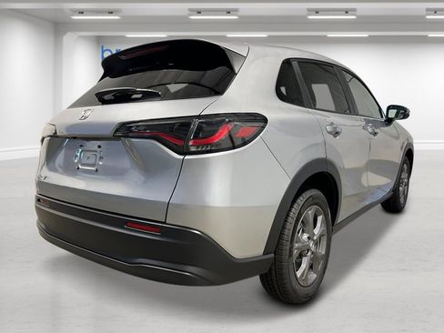 New 2026 Honda HR-V LX image 5