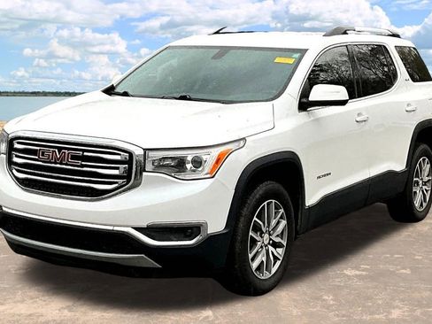 Used 2019 GMC Acadia SLE image 2