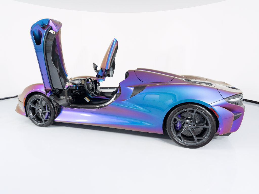 Used 2021 McLaren Elva RWD image 12