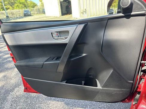 Used 2015 Toyota Corolla LE image 24