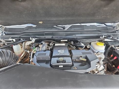 Used 2024 RAM 2500 Laramie AWD/4WD image 26