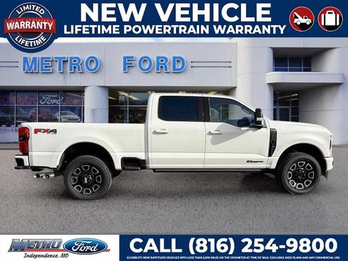 Used 2025 Ford F250 Platinum w/ FX4 Off-Road Package AWD/4WD image 3