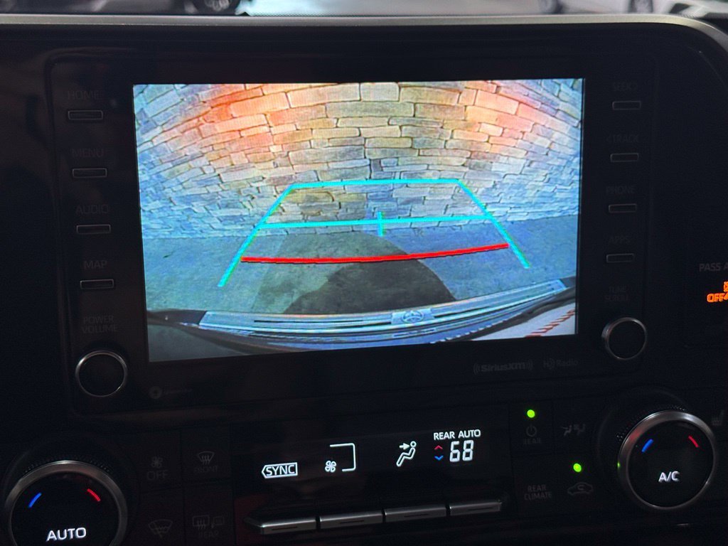 Used 2022 Toyota Highlander XLE AWD/4WD image 36