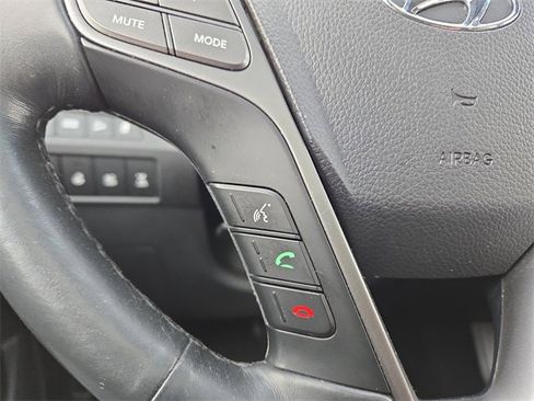 Used 2019 Hyundai Santa Fe XL image 23