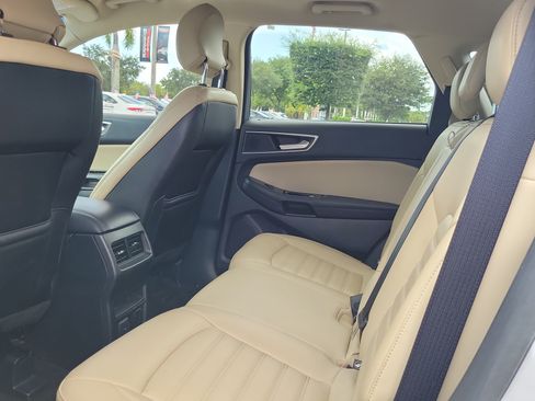 Used 2019 Ford Edge SEL w/ Equipment Group 201A FWD image 19
