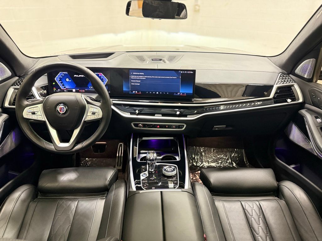 Used 2025 BMW ALPINA XB7 AWD/4WD image 35