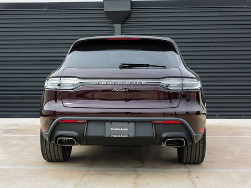 Certified 2026 Porsche Macan AWD/4WD image 6