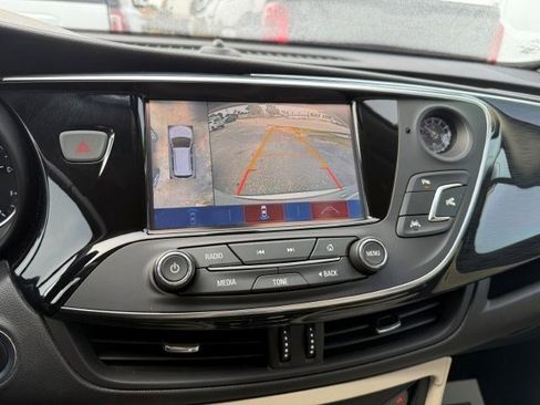 Used 2018 Buick Envision Premium w/ Driver Confidence Package image 14