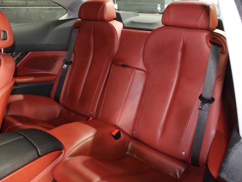 Used 2012 BMW 650i Coupe image 33