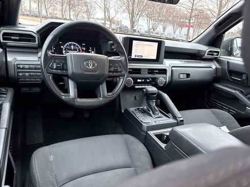 Used 2024 Toyota Tacoma TRD Sport image 17