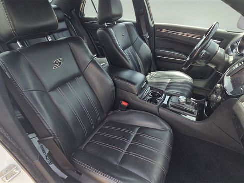 Used 2021 Chrysler 300 S image 10