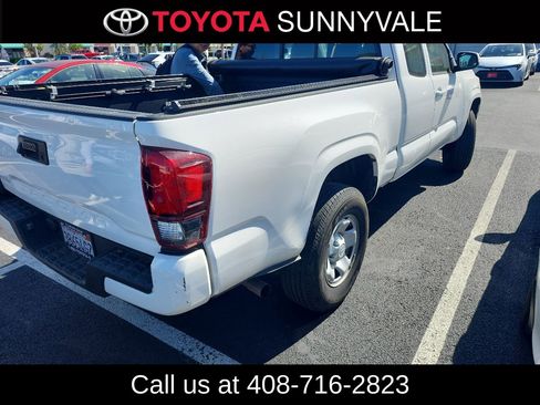 Certified 2018 Toyota Tacoma SR w/ SR Convenience Package image 2
