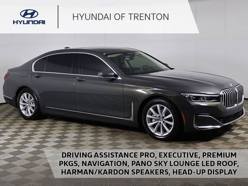 Used 2021 BMW 740i xDrive w/ Premium Package image 1