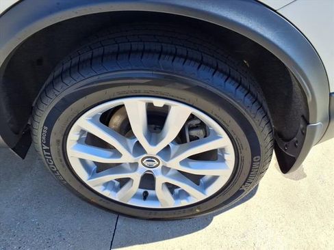 Used 2020 Nissan Rogue Sport SV image 20