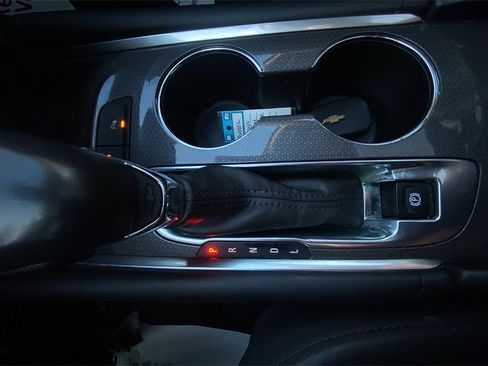 Used 2022 Chevrolet Malibu LT w/ Leather Package image 16