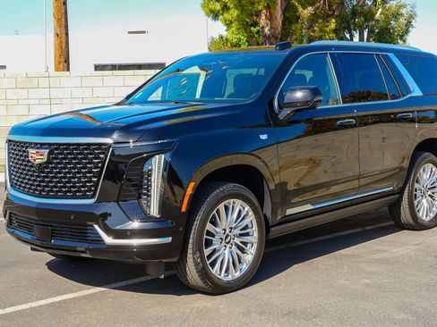 New 2026 Cadillac Escalade Luxury AWD/4WD image 3