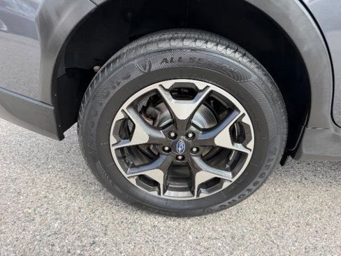Used 2020 Subaru Crosstrek 2.0i Premium image 14