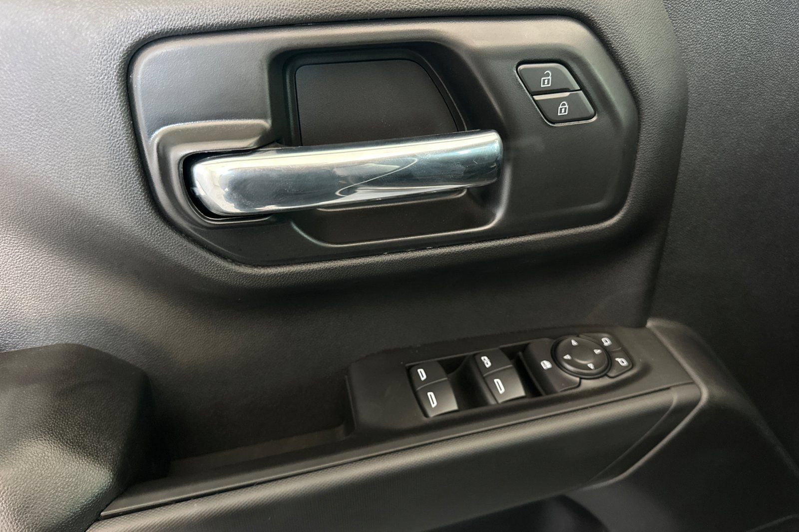 New 2026 Chevrolet Silverado 1500 Custom Trail Boss AWD/4WD image 11