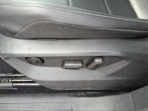 Used 2020 Volkswagen Tiguan SEL image 13